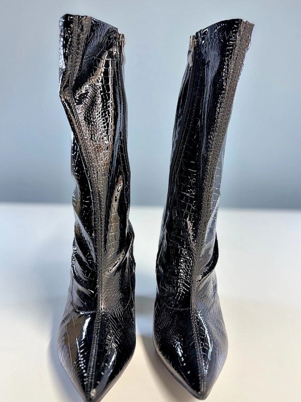 Black Crocodile Embossed Heeled Boots US 7. Like New